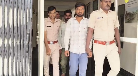 राजस्थान झालावाड़ पुलिस ने 50 लाख की स्मैक-चरस के साथ तीन तस्करों को किया गिरफ्तार | ????????: ???????? ????? ?? ???? ????????, 50 ??? ?? ?????-??? ?? ??? ??? ????? ????????