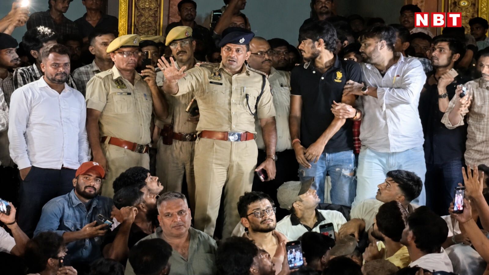 चार दिनों से दिल्ली में चल रहा आंदोलन, जयपुर में भी छात्रों ने किया प्रदर्शन