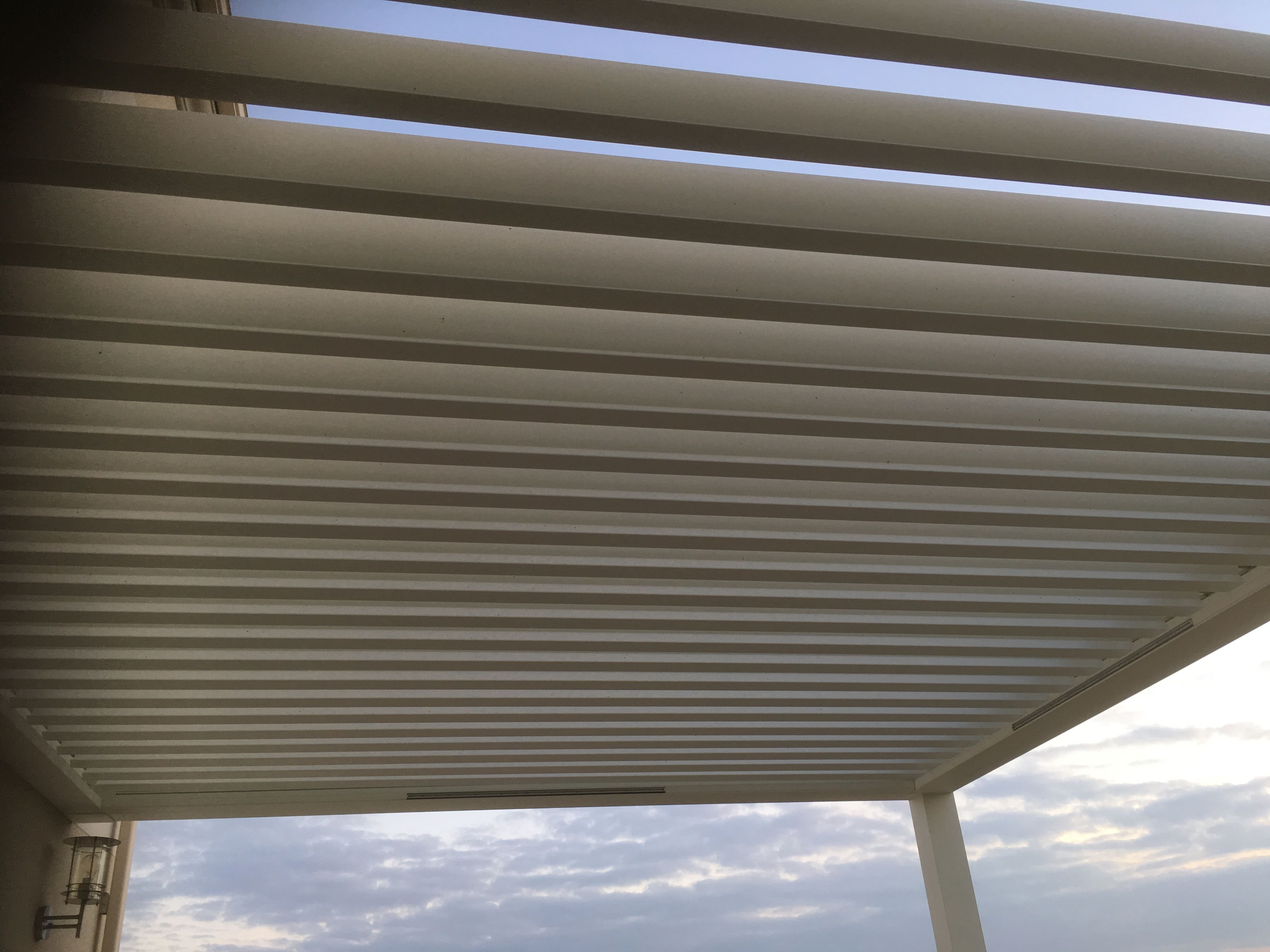 Pergola bioclimatique