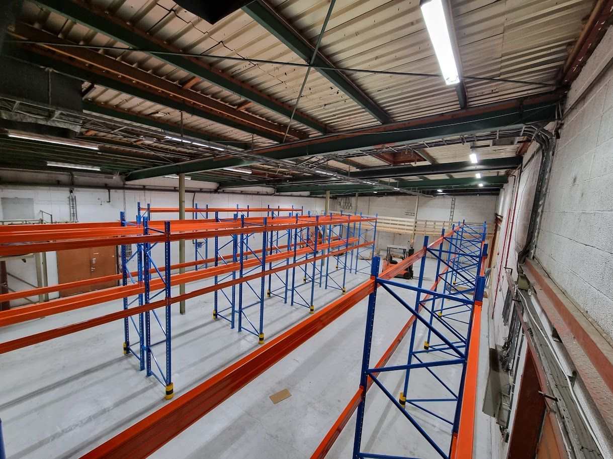 Pallereoler møbelforretning Bergen.