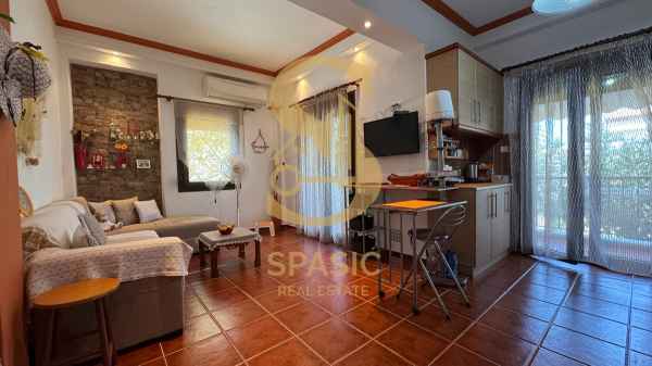 Nea Flogita apartment 64 m2