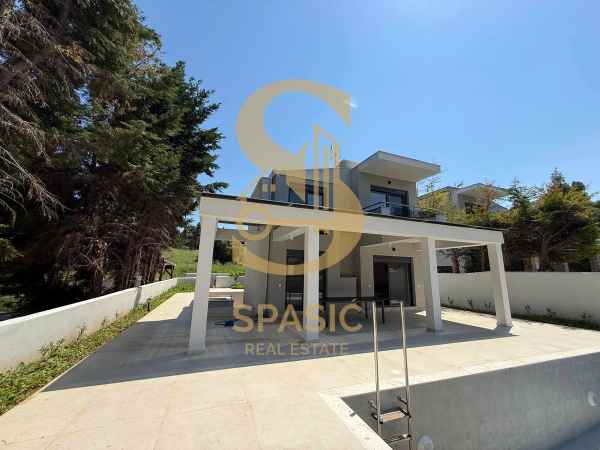 Sani maisonette 140 m2
