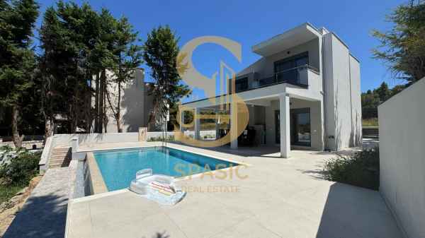 Sani maisonette 140 m2 