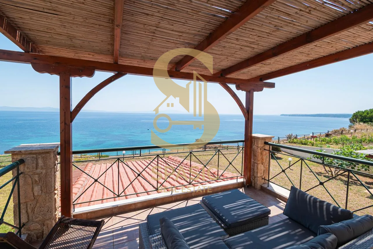 Nea Potidea maisonette 105 m2
