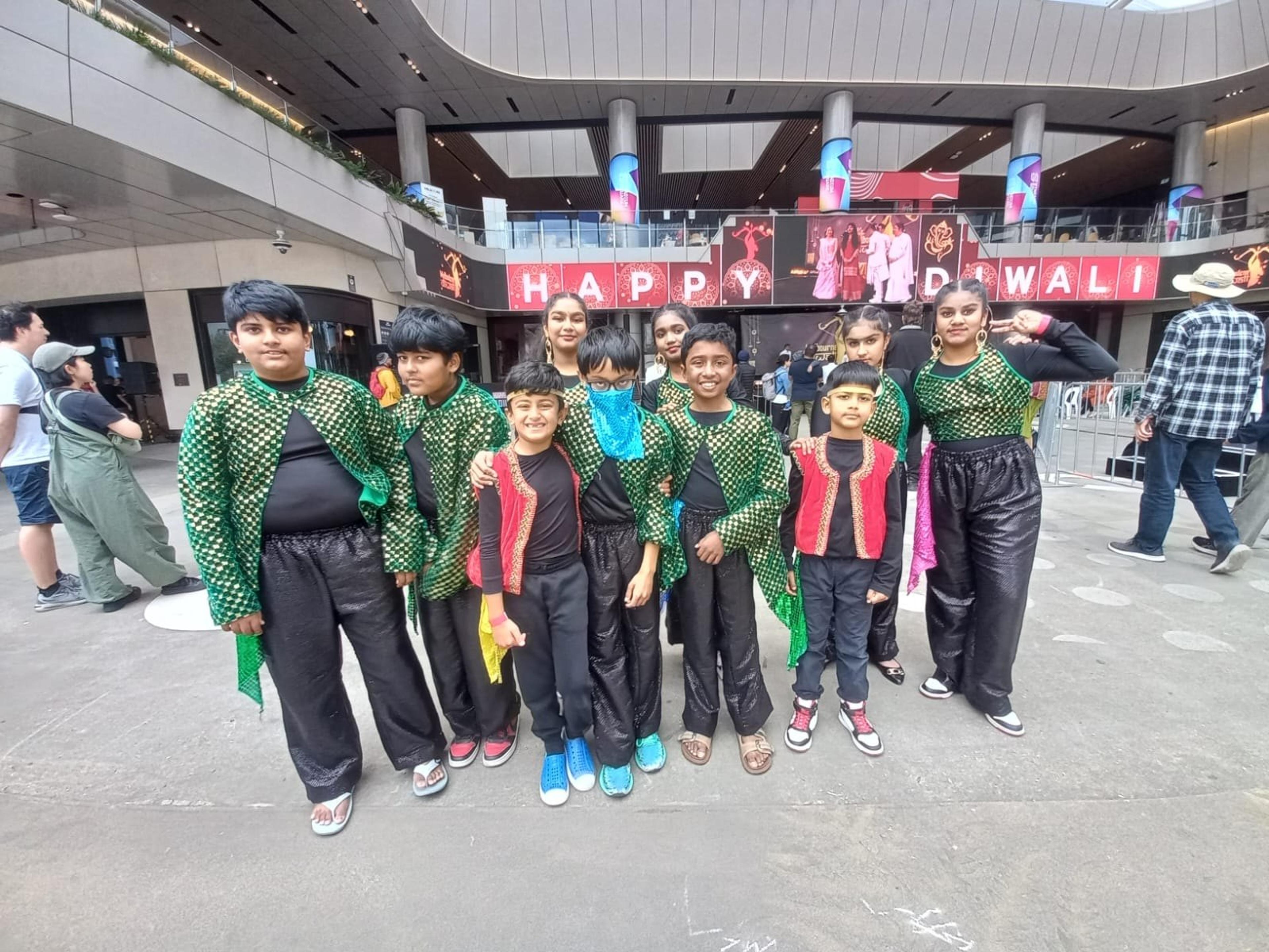 Na2 Entertainment performing at Melbourne Diwali