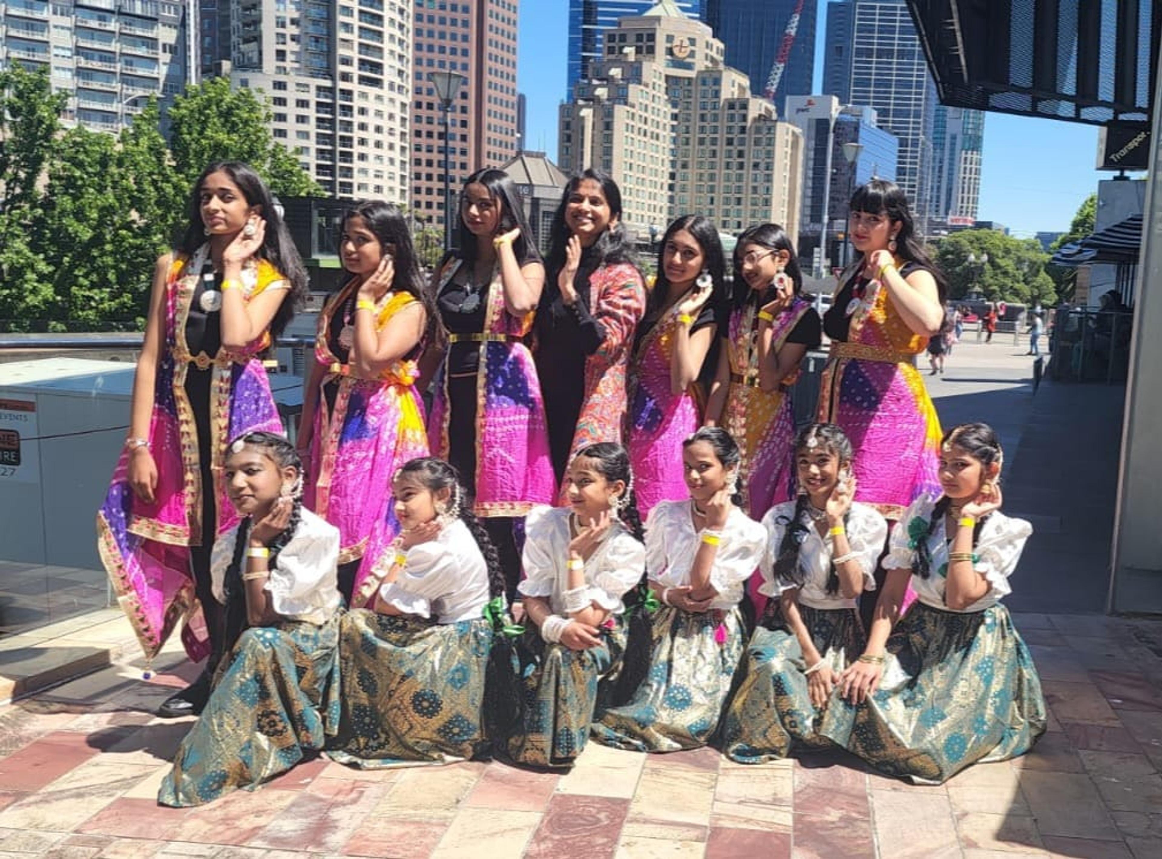 Oznatyam dance group