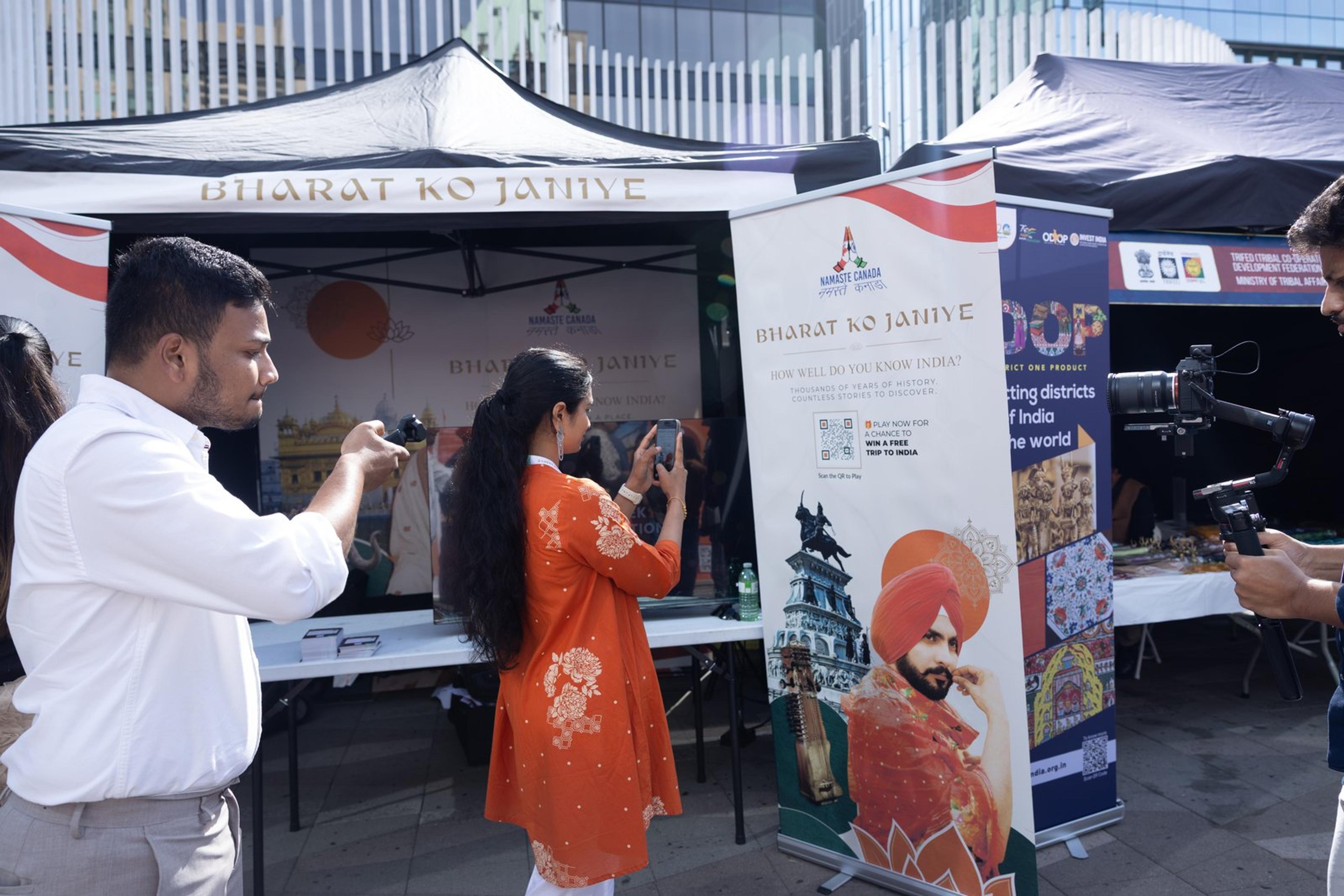 The Bharat Ko Janiye quiz stall at an earlier event in Vancouver
