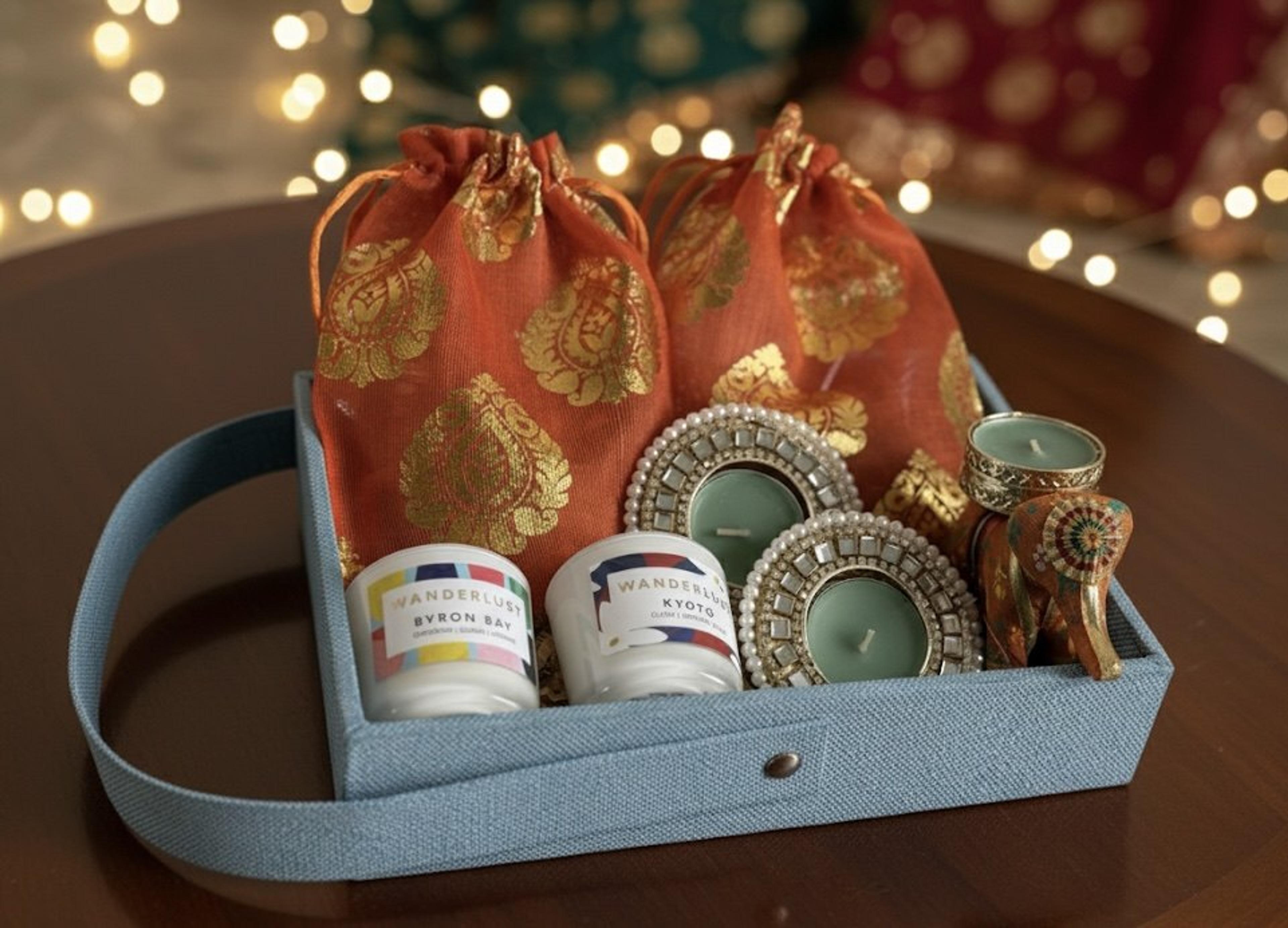 Diwali gift hamper tray