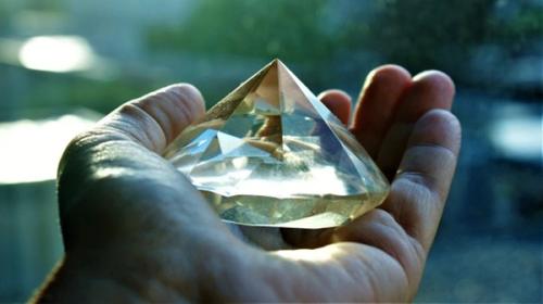 Why Are the Largest Bitcoin Holders Finally Selling BTC After a Decade of Diamond Hands?