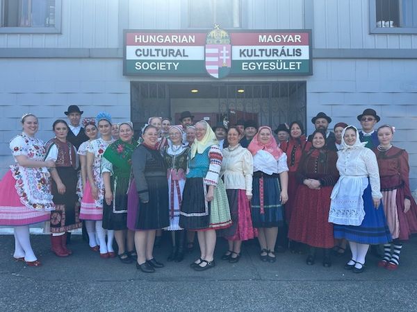Forrás Hungarian Folkdance Ensemble of Vancouver