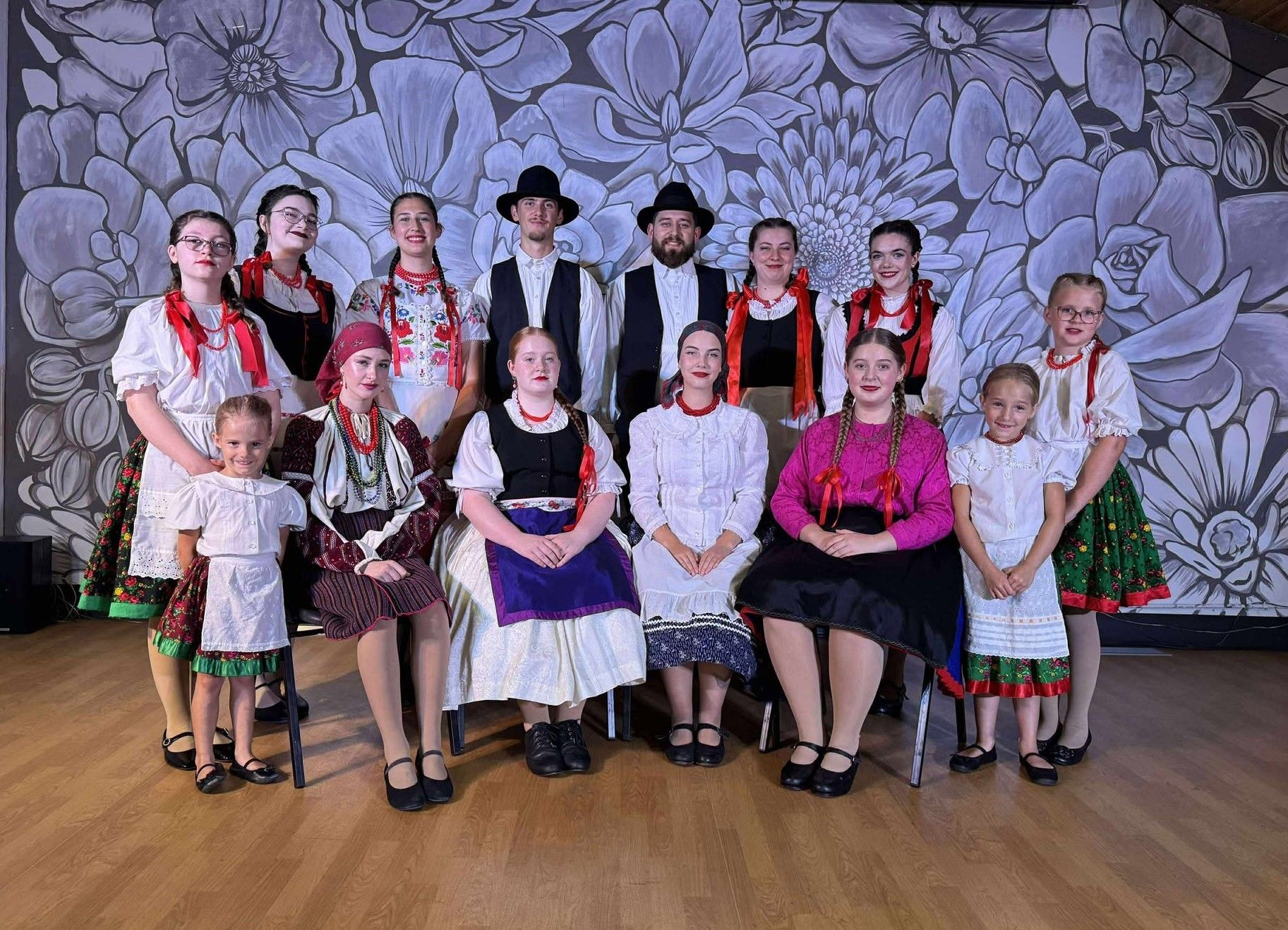 Kárpát Hungarian Folk Dancers of Winnipeg