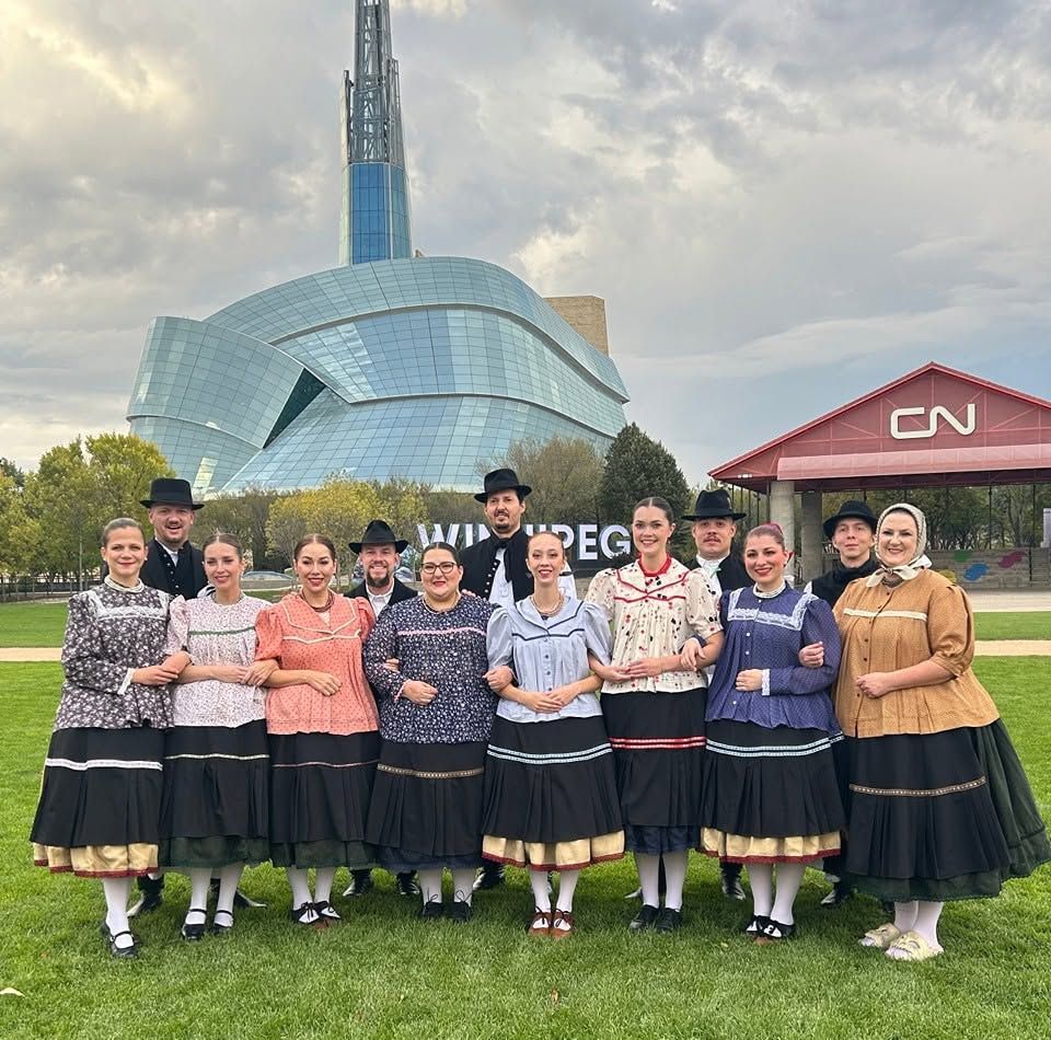 Vadrózsa Hungarian Folk Dancers of Calgary