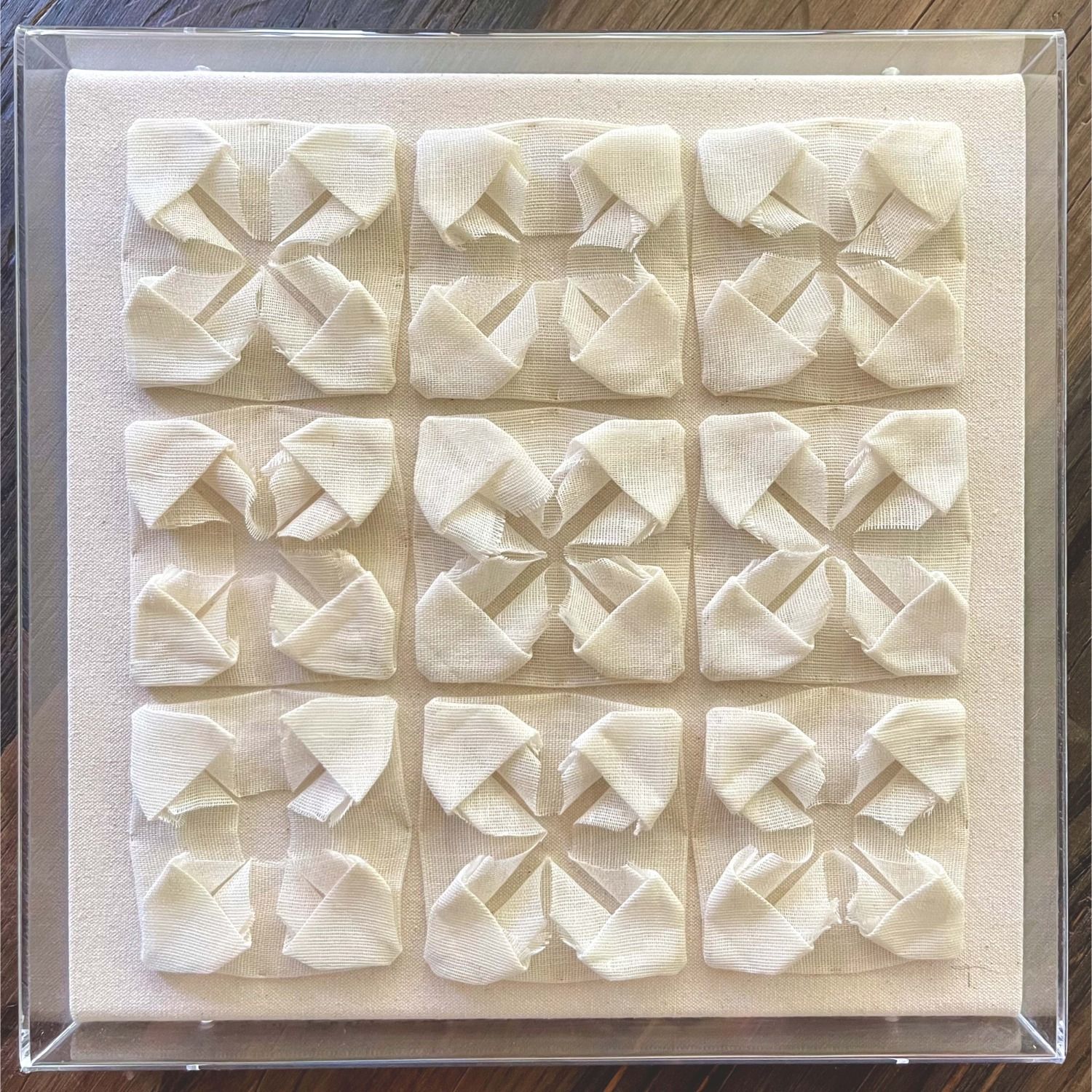 Caja acrílica flores