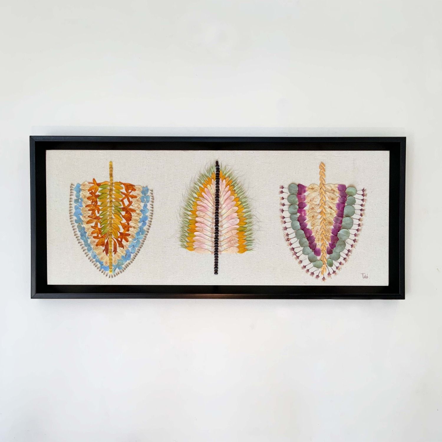 Tríptico plumas