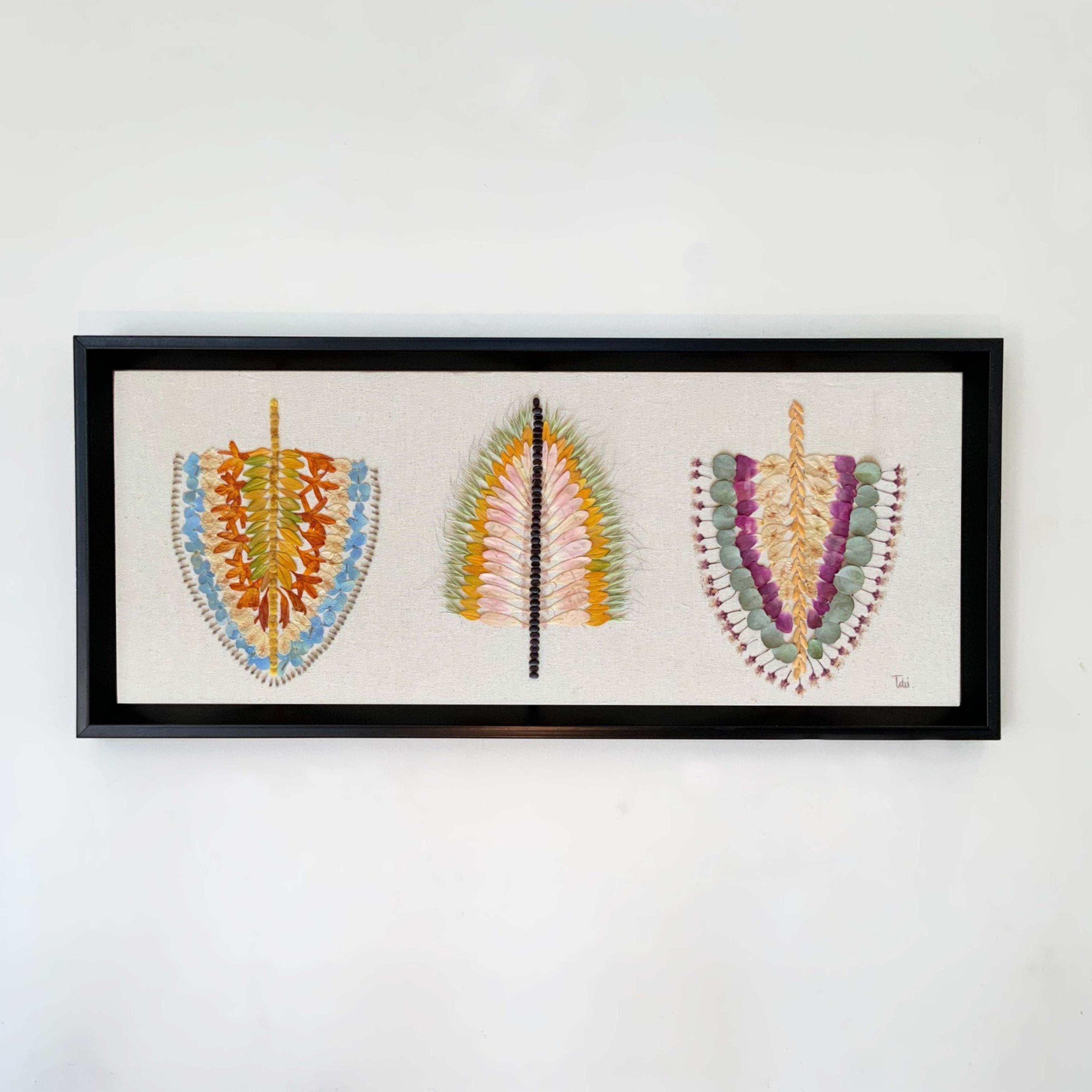 Tríptico plumas