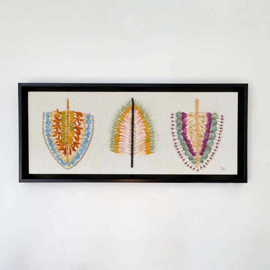 Tríptico plumas