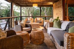 Makakatana Bay Lodge image 2