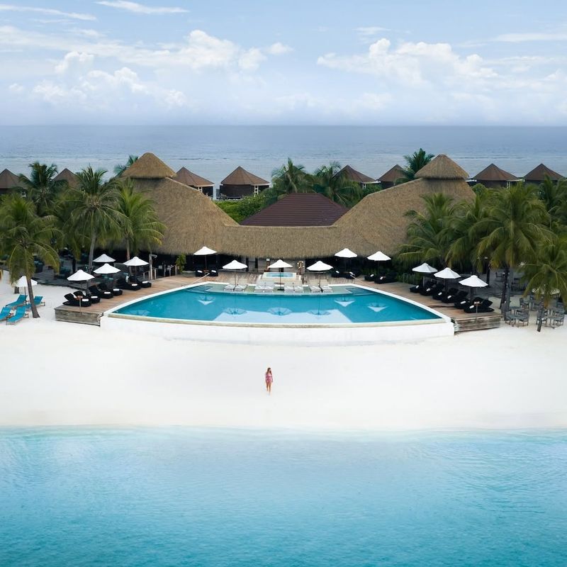 Kuredu Island