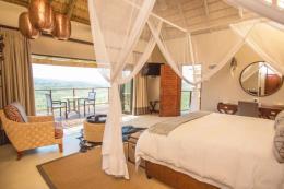 Umzolozolo Safari Lodge image 5