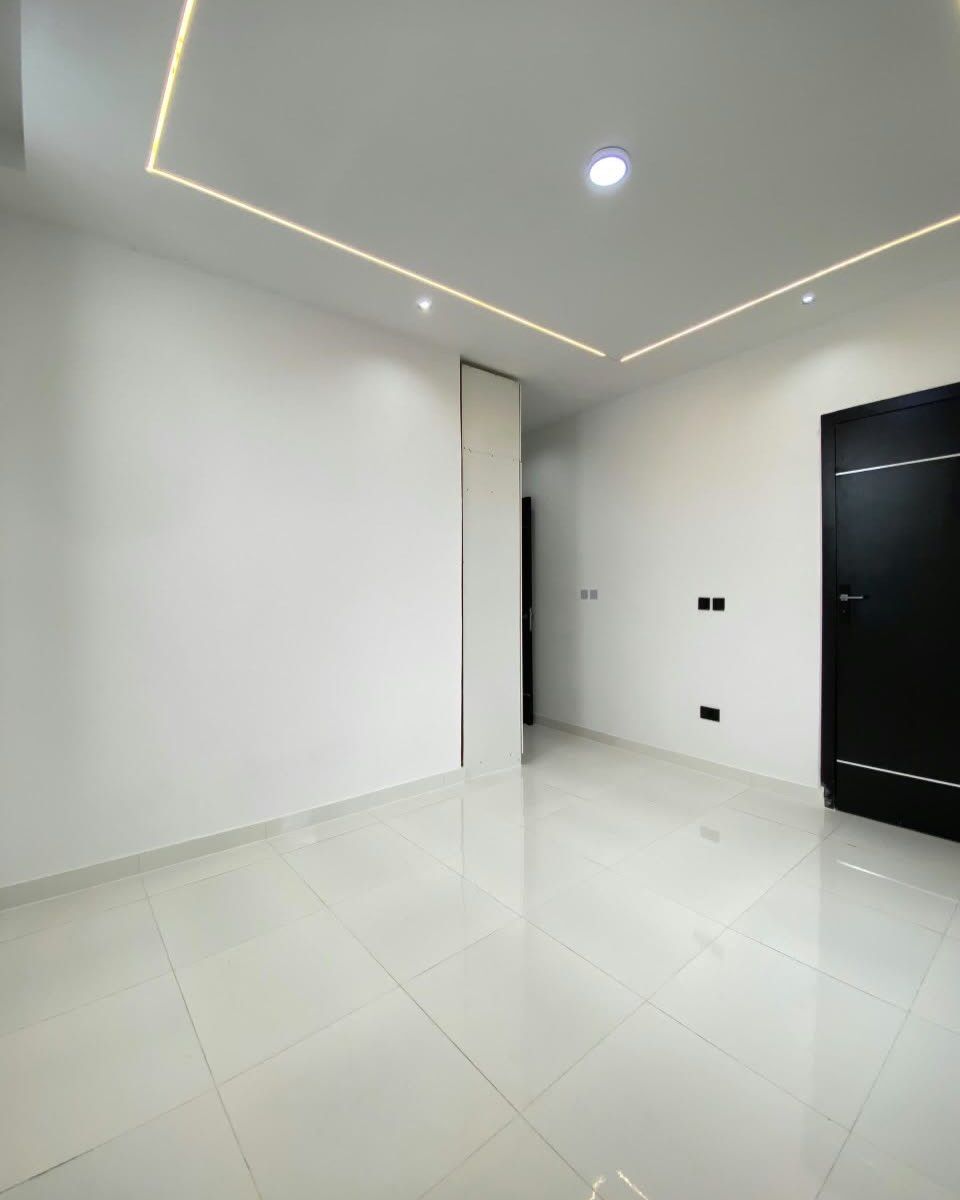 Carousel-image-1