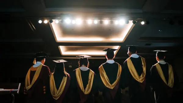 香港各大學Honours點分?First Class、2:1、2:2、Third Class一次過講清