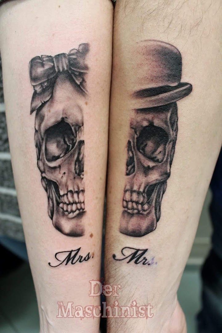 skull couple cover-up tattoo on both legs, kreisfreie stadt gera, germany