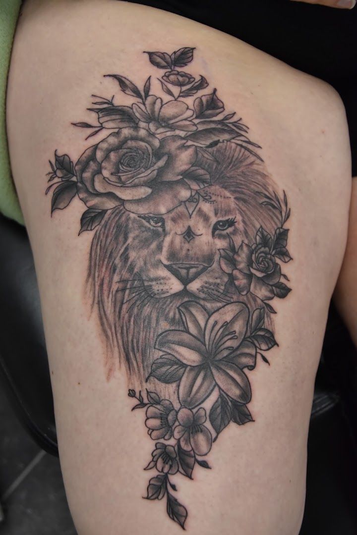 lion narben tattoo designs for women, düsseldorf, germany