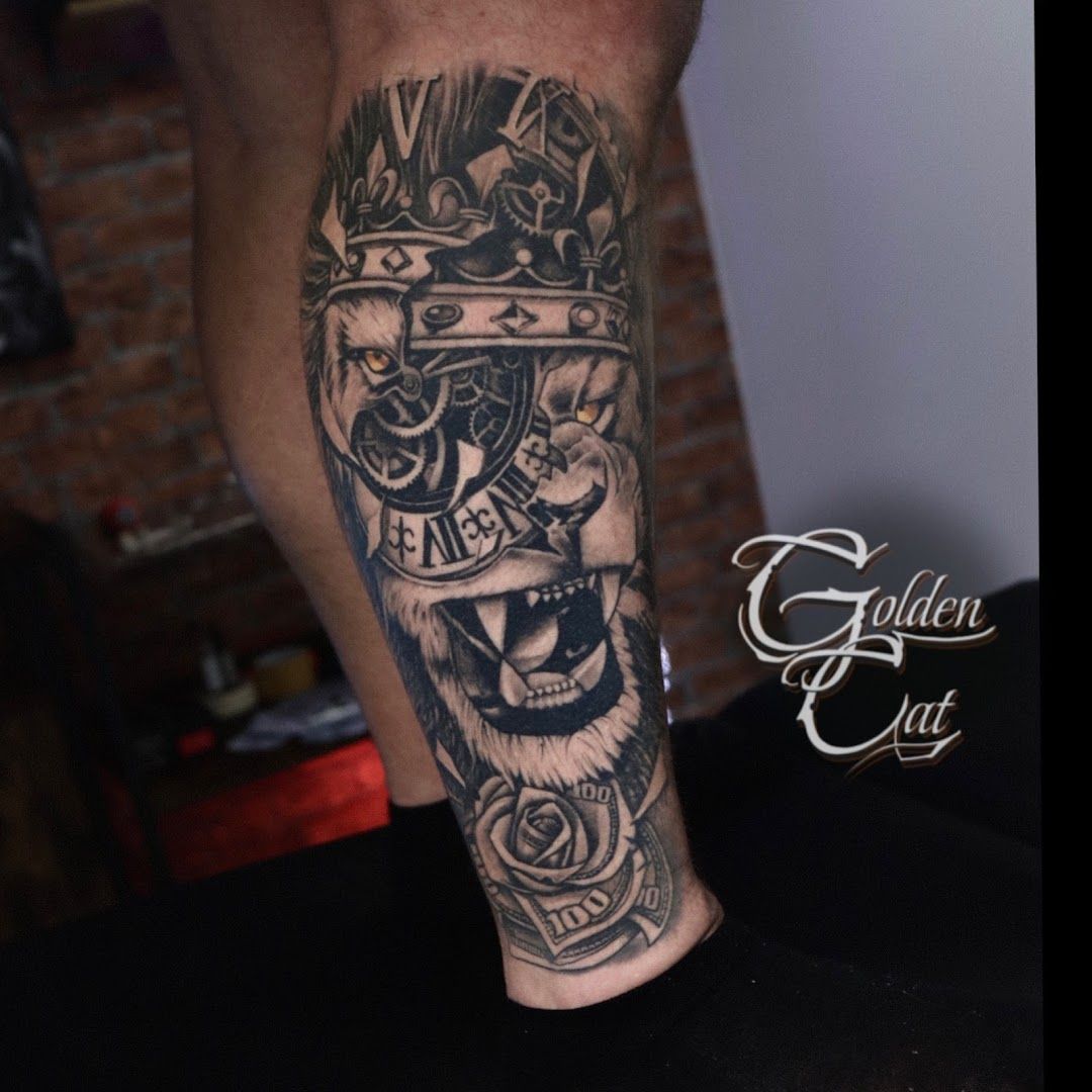 a narben tattoo of a skull with a crown on it, bremen, germany