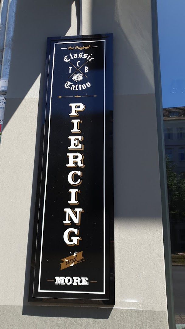 a sign that says peg on the side of a building