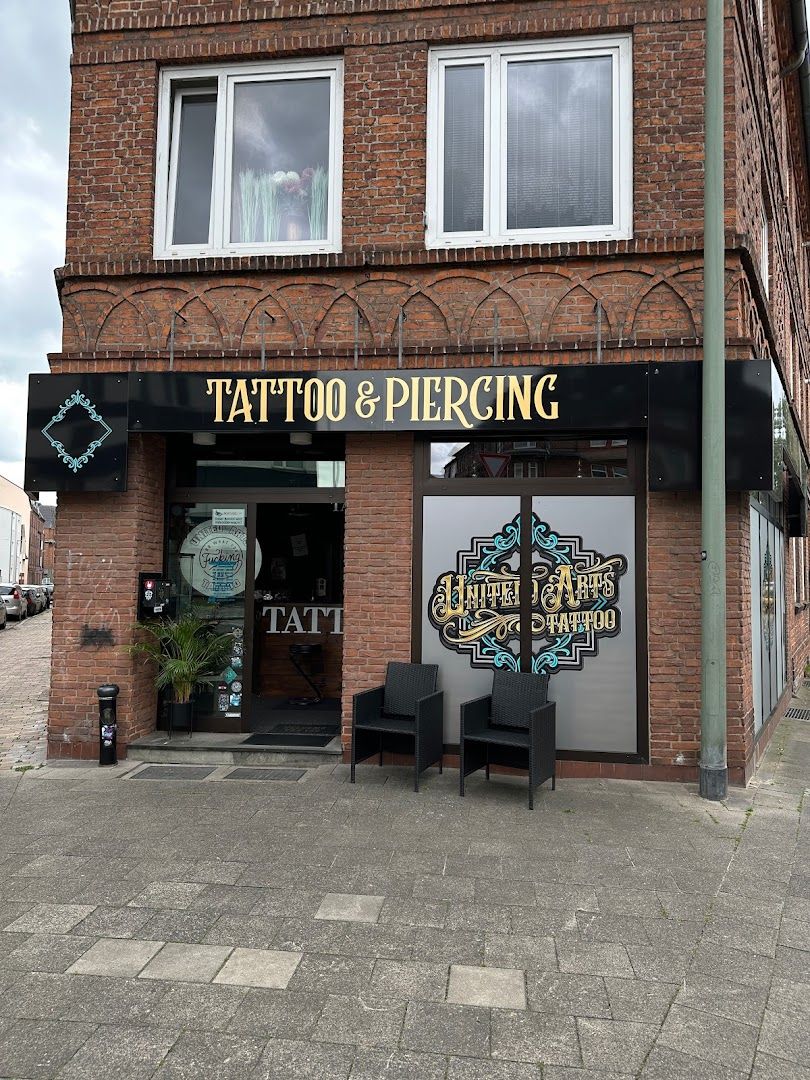 Famous Tattoo & Lifestylestore