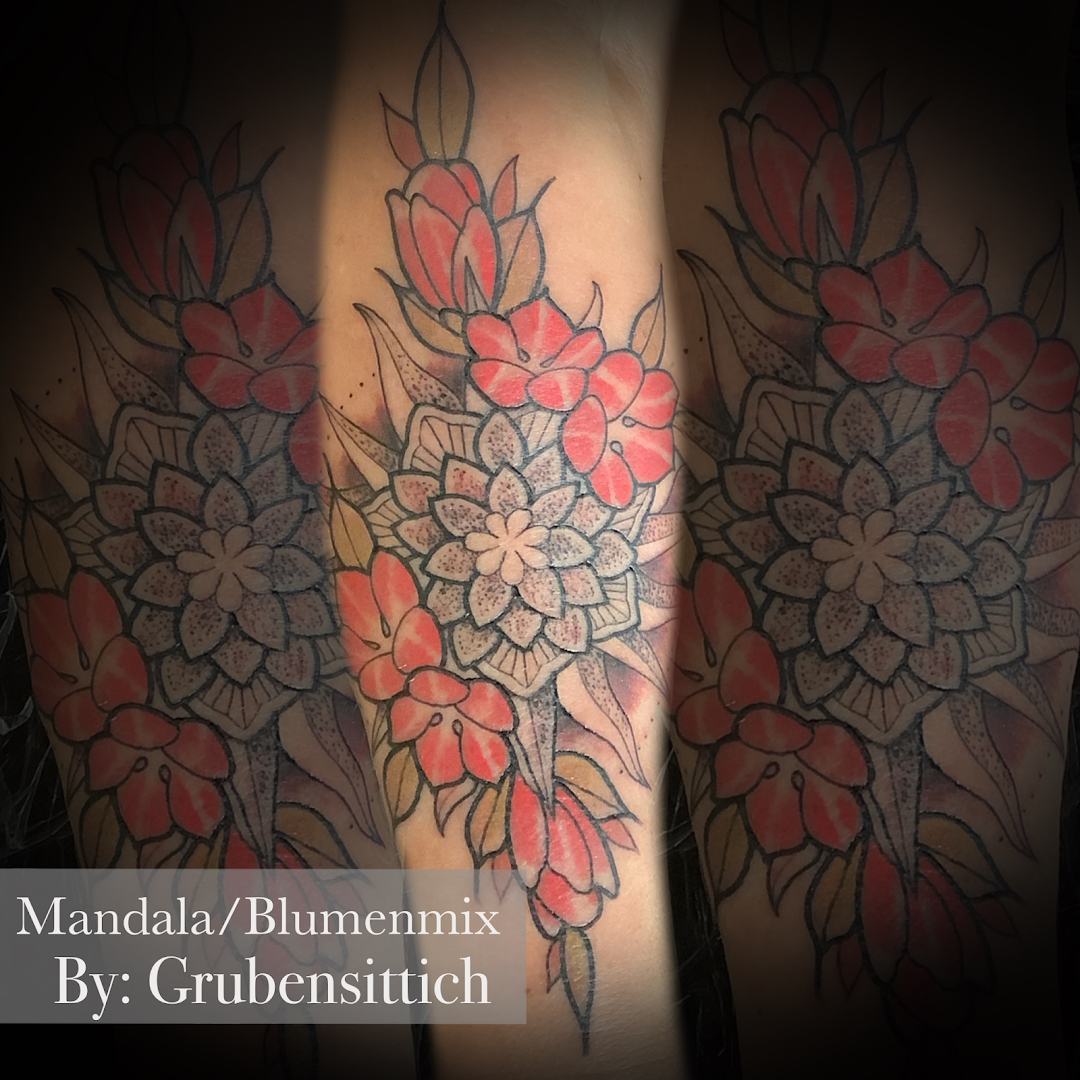 a woman's back with a narben tattoo design on it, duisburg, germany