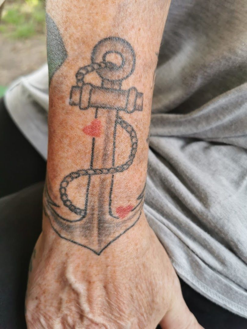 a man with a narben tattoo on his arm, ammerland, germany