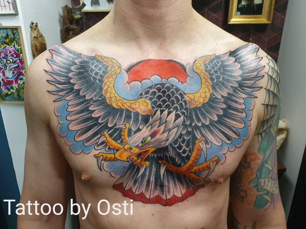 a man with a japanische tattoos in leipzig on his chest, forchheim, germany