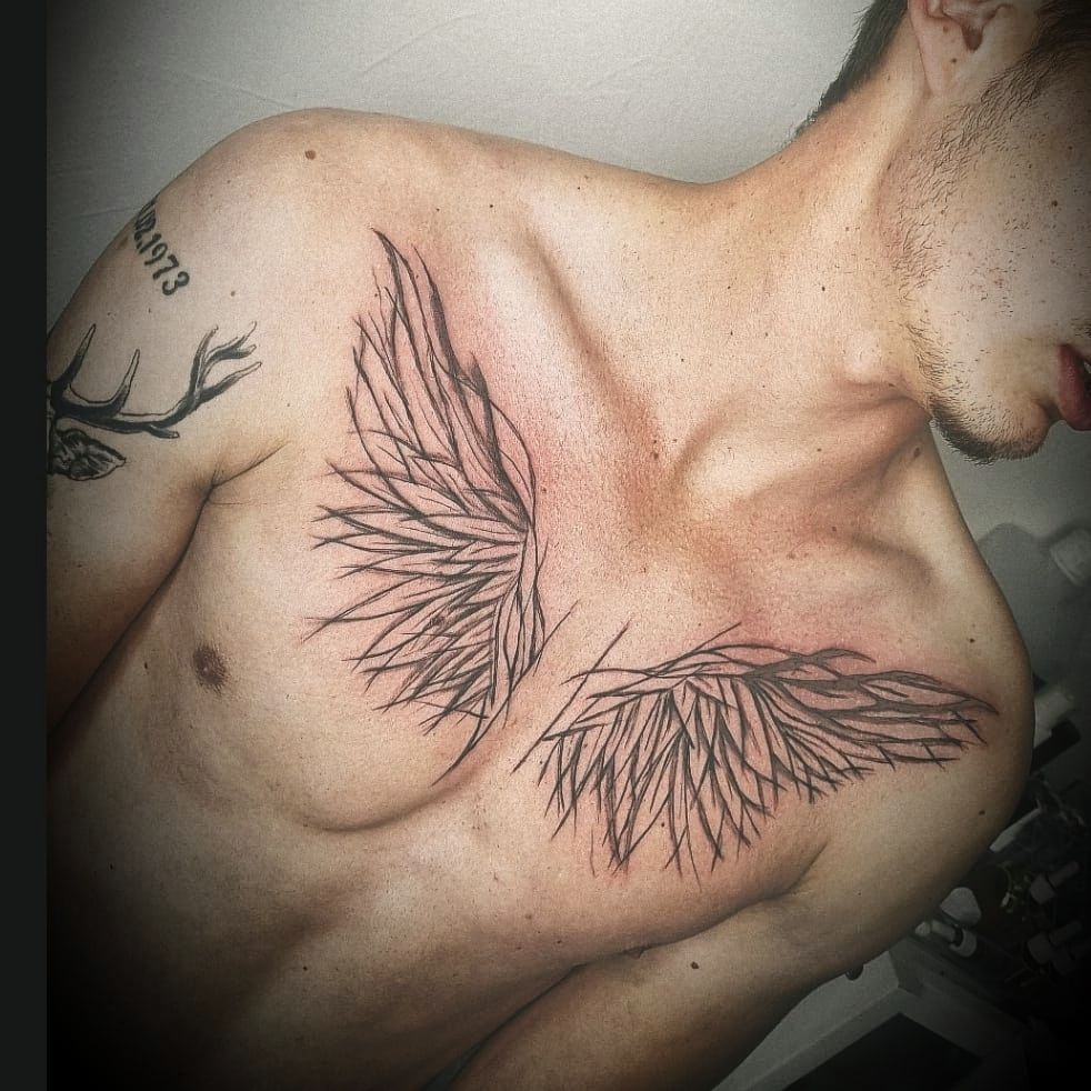 a man with a narben tattoo on his chest, märkischer kreis, germany