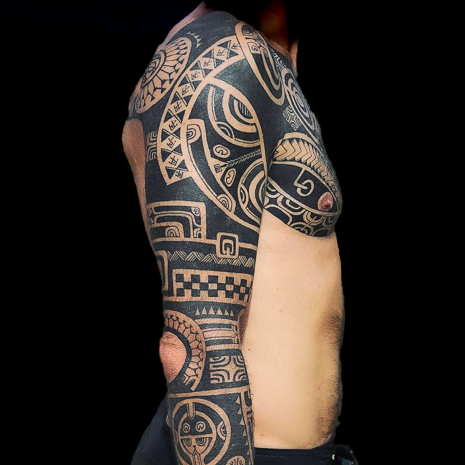 a man with a japanische tattoos in leipzig on his arm, oberhavel, germany