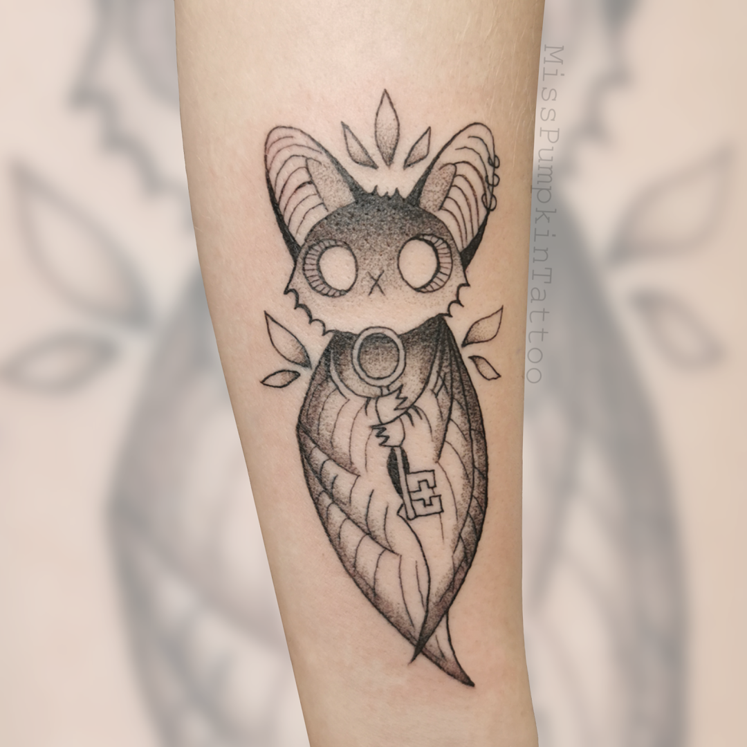 a narben tattoo of a goat with a heart on its back, bochum, germany