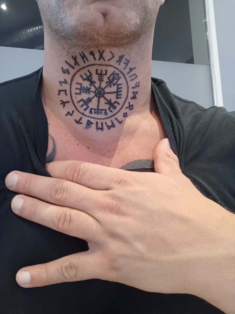 a man with a narben tattoo on his neck, rendsburg-eckernförde, germany