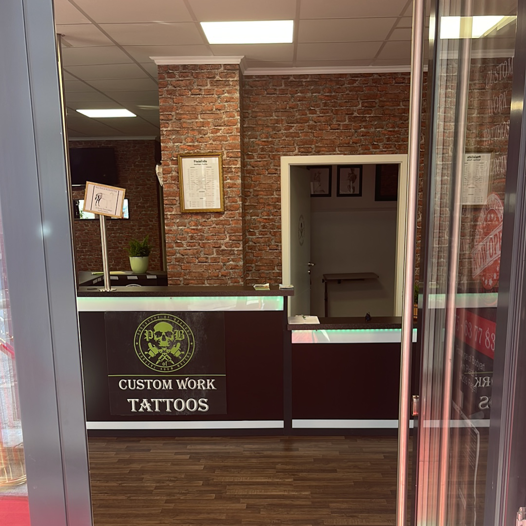 the front desk of the custom narben tattoo shop, regen, germany