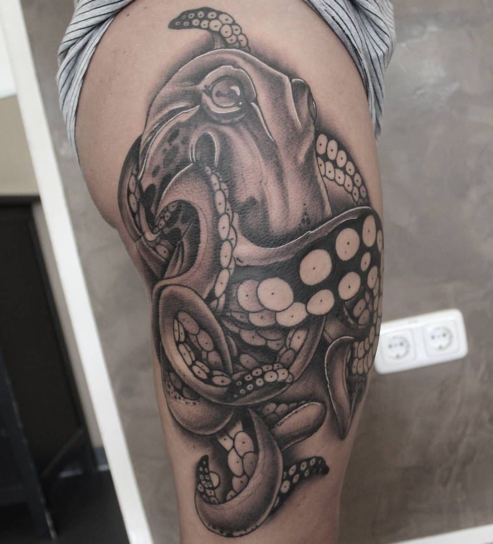 a cover-up tattoo of an octopus with a skull on it, kreisfreie stadt bottrop, germany
