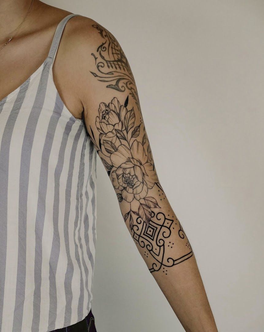 a man with a narben tattoo on his arm, bayreuth, germany