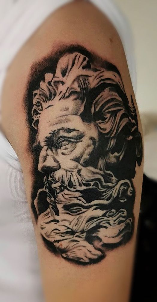 a japanische tattoos in leipzig of a lion on the arm, bergstraße, germany