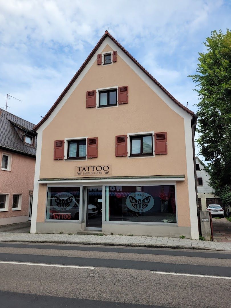 a building with a sign that says tout