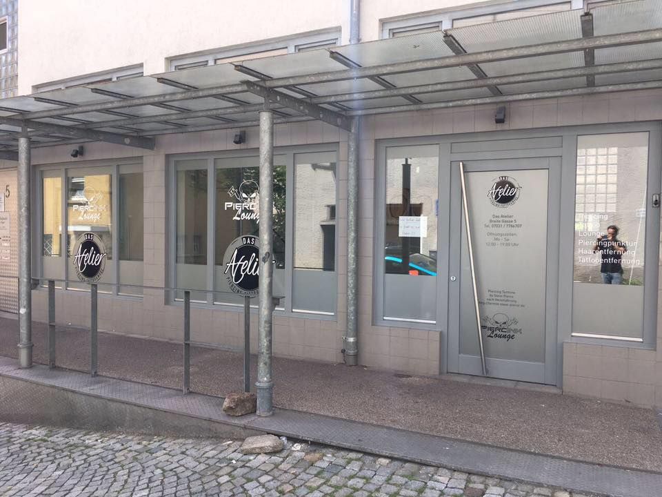 the building where the hostel is located