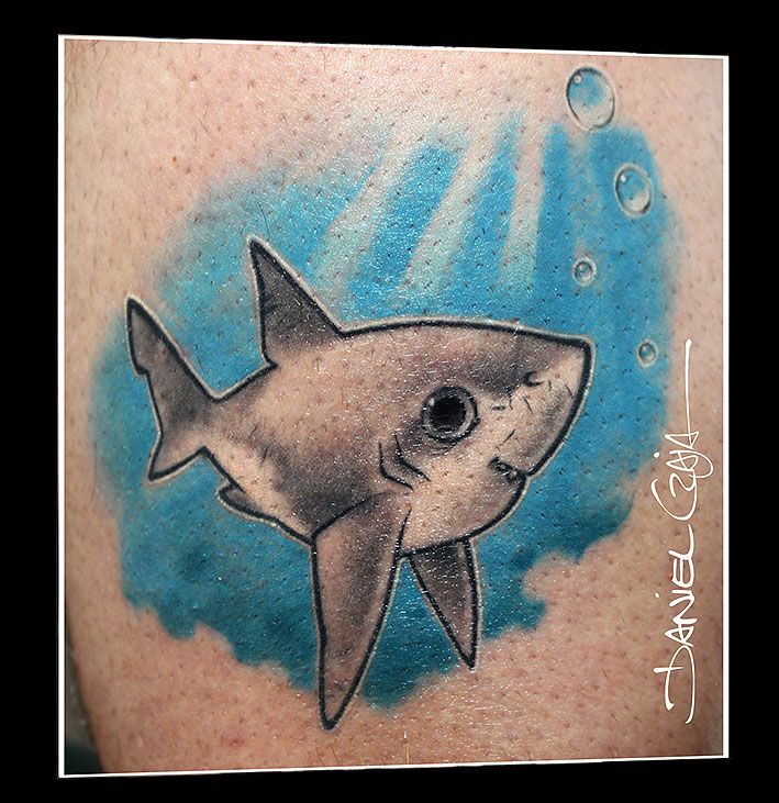 a shark narben tattoo on the back of a man's arm, essen, germany