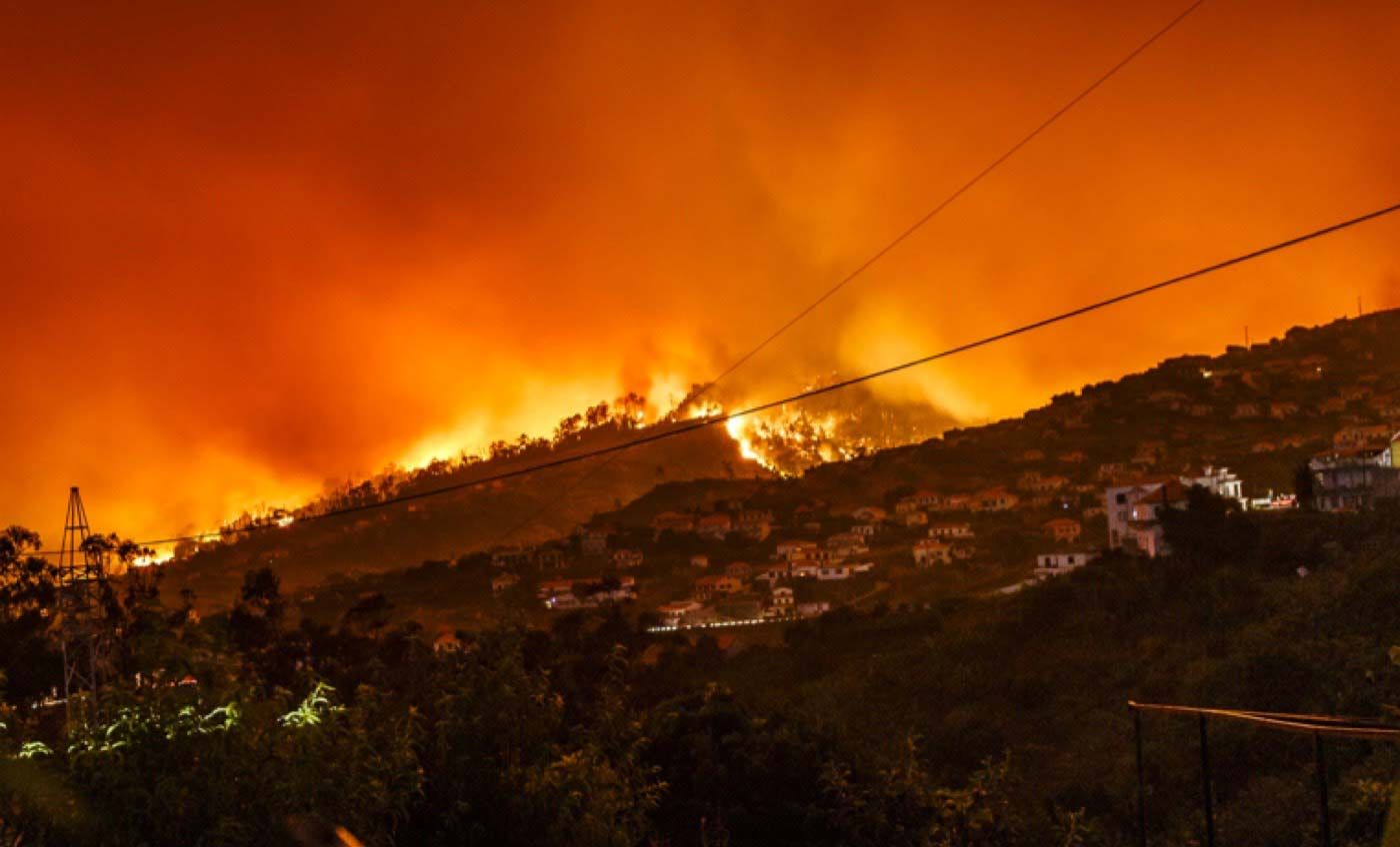 Photograph of the Australia wildfires.