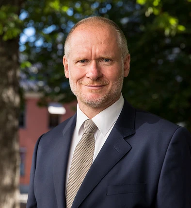 Henning Lauridsen, Eiendom Norge