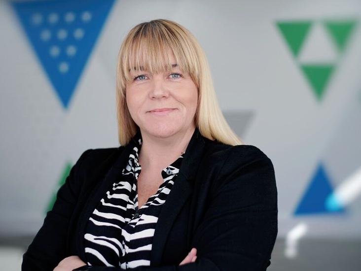 Uk Head Shot Sarah Gilby