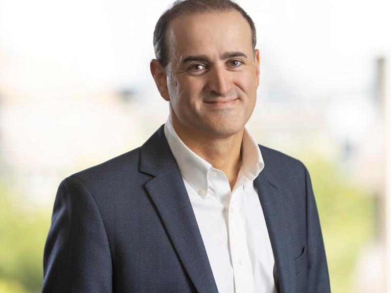 Uk Head Shot 8a2f4d3b 6c81 4d0f 8563 409c92c99bfd Attach Your Headshot Azets Headshot