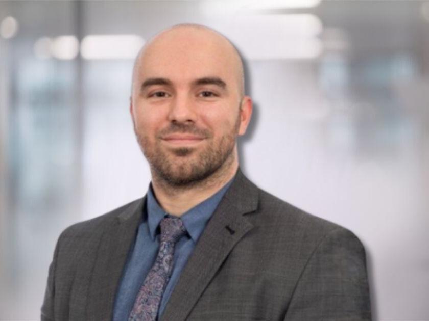 Uk Head Shot Andrew Isaacs 1