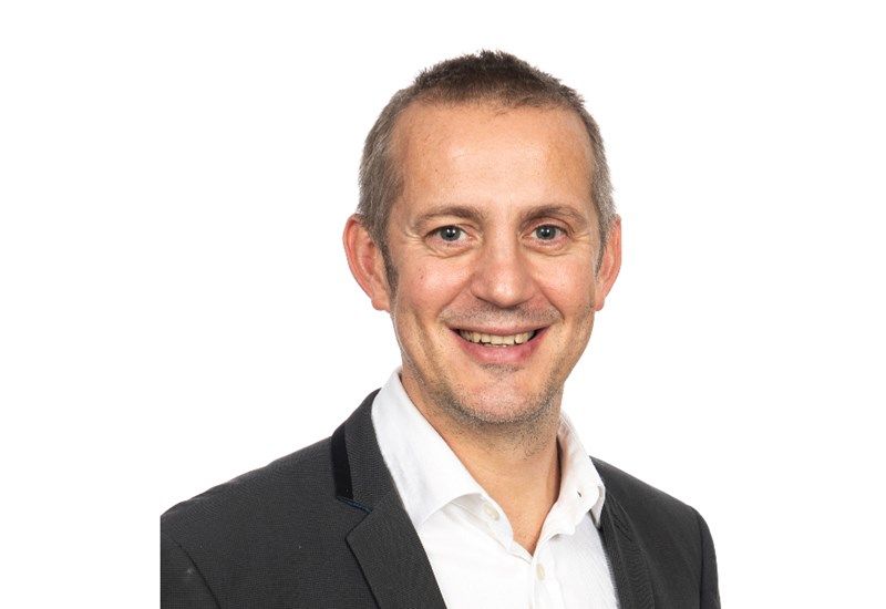 Uk Headshot Gavin Lamb 1